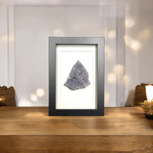 Afbeelding in Gallery-weergave laden, Amethyst in lijst #2 - BraShiDa Gallery | Art from Mother Nature
