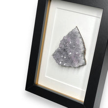 Afbeelding in Gallery-weergave laden, Amethyst in lijst #2 - BraShiDa Gallery | Art from Mother Nature
